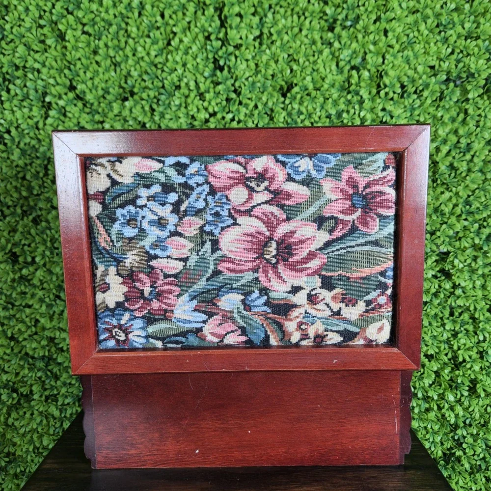 VTG Floral Tapestry Wooden Jewelry Box Cherry Finish Scalloped Ring Organizer